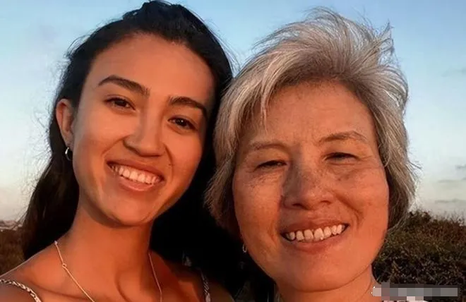 当世界庆祝人质获救,中国“哈粉”却陷齐声哀嚎 当世界庆祝人质获救,中国“哈粉”却陷齐声哀嚎